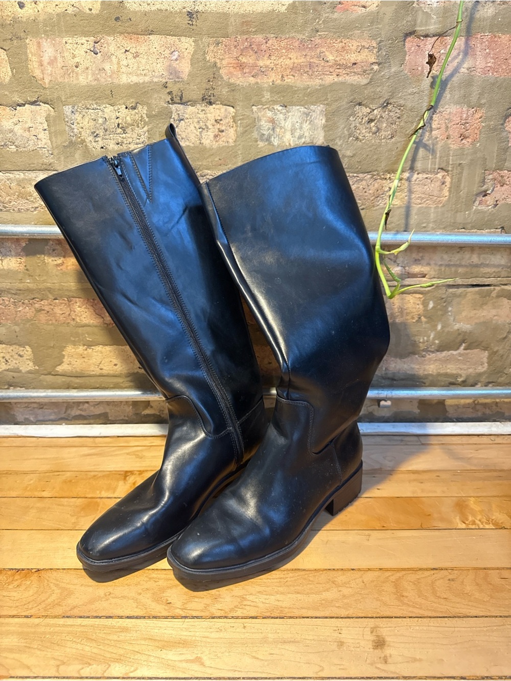 Black Knee High Leather Boots